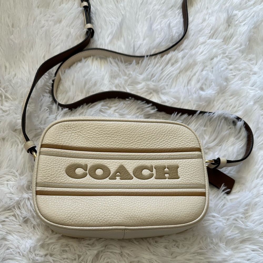 NWT! COACH CAMERA CROSSBODY